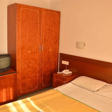 Elit Koseoglu 2* Side